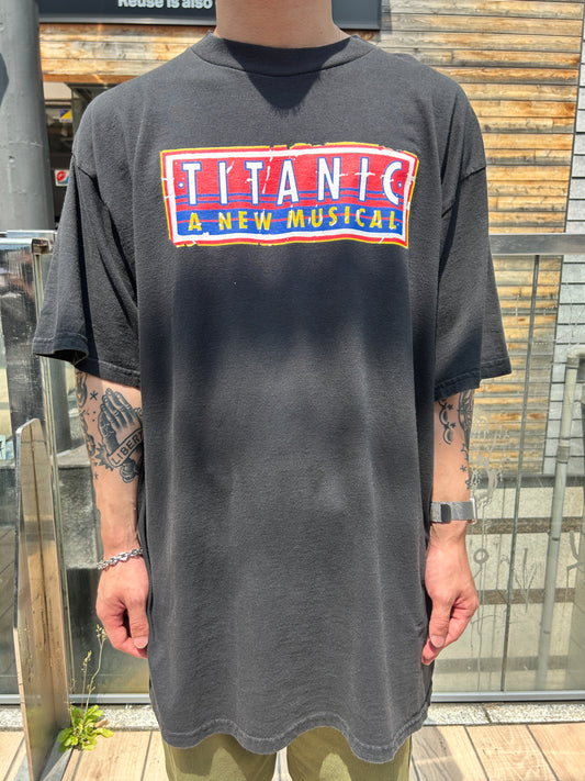 90's「TITANIC: A NEW MUSICAL」ミュージカル Tシャツ