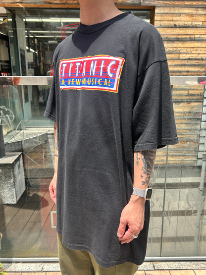 90's「TITANIC: A NEW MUSICAL」ミュージカル Tシャツ