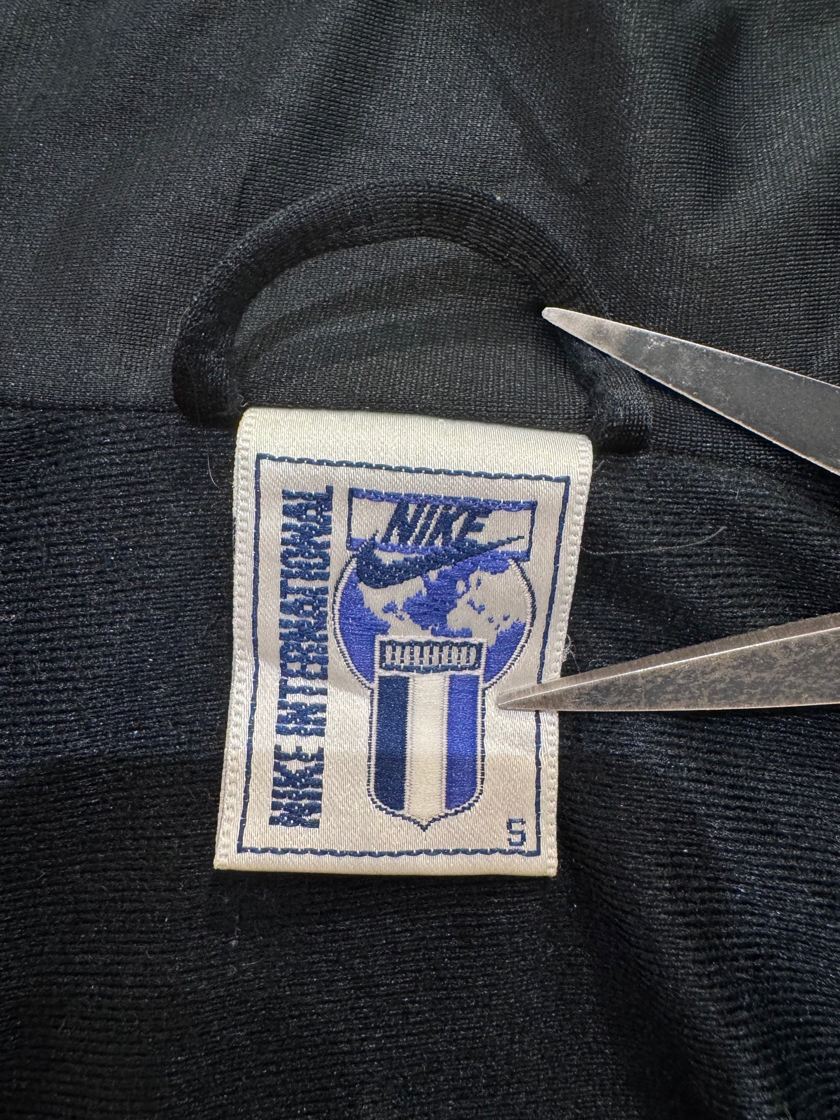 90's NIKE「INTERNATIONAL」トラックジャケット