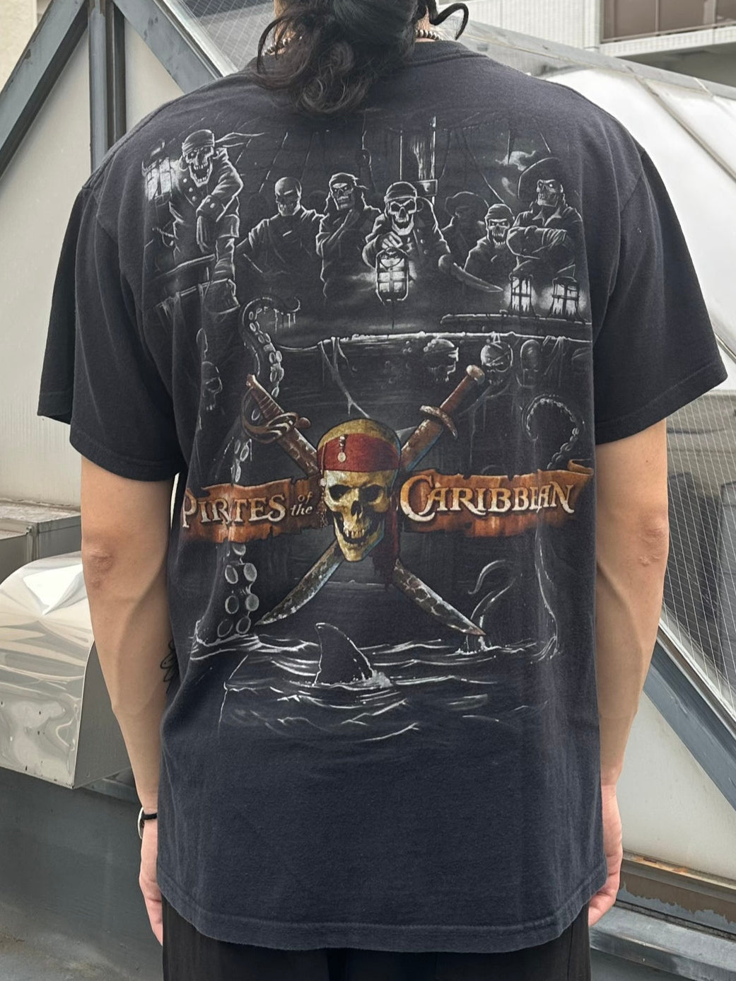 00's DISNEY 「Pirates of Caribbean」キャラクターTシャツ