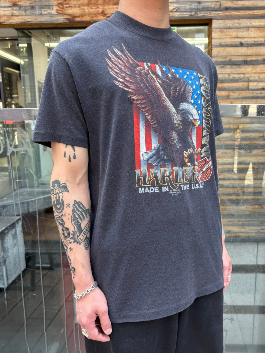 90's HARLEY-DAVIDSON「Eagle＆星条旗」USA製 ハーレーTシャツ