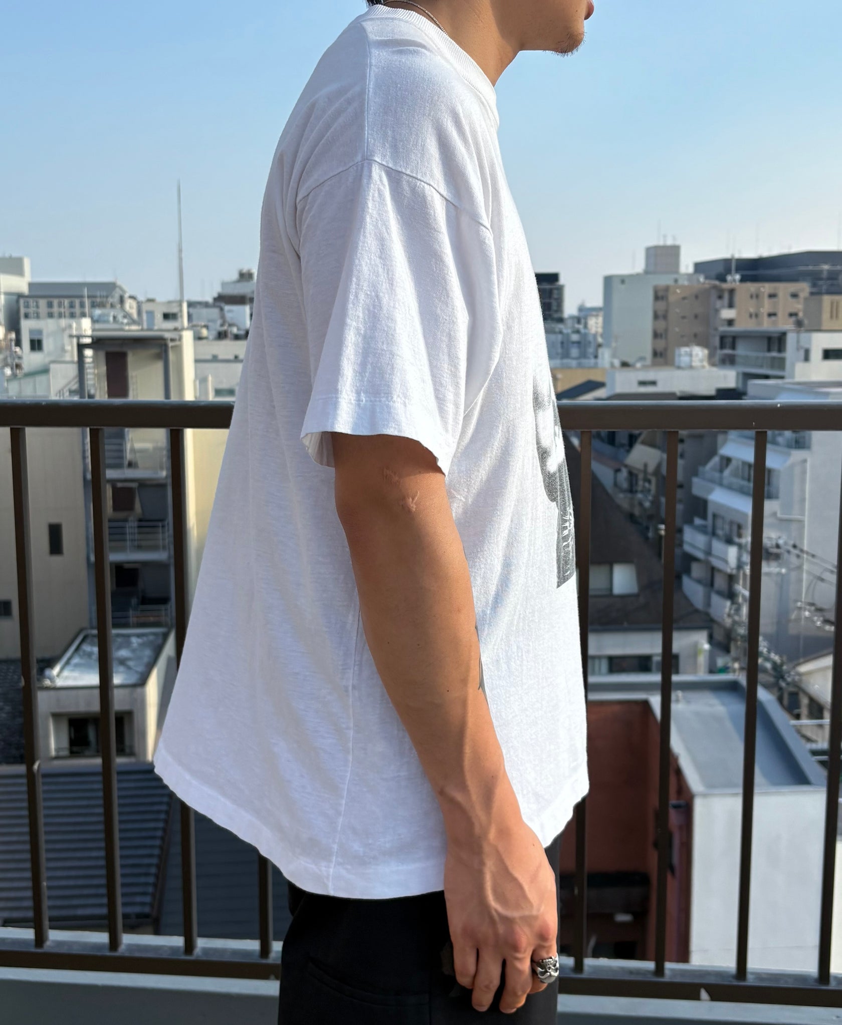 90's「Black＆White Lovers」グラフィックTシャツ