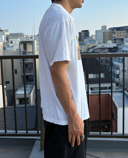 90's「Worlds apart」グラフィックTシャツ