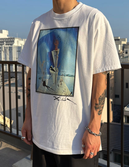 90's「Dali Apparatus and Hand」アートTシャツ