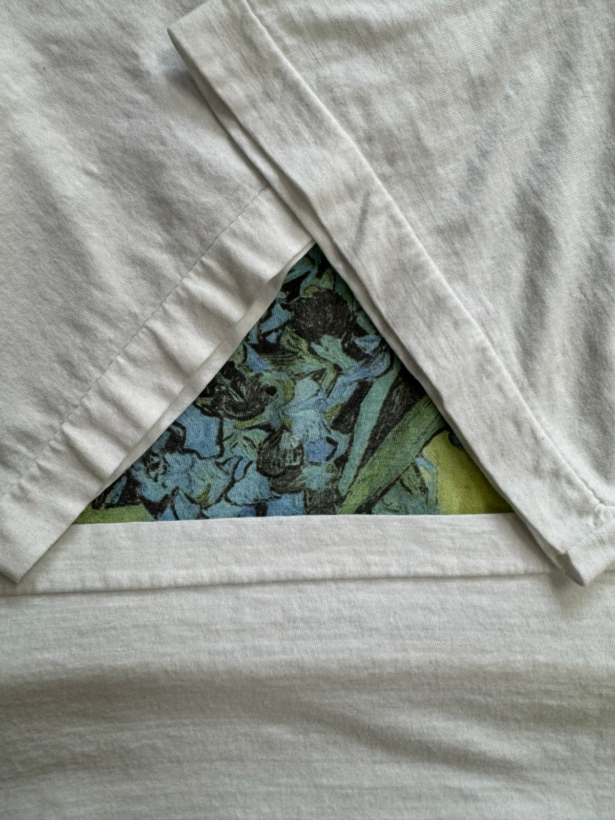 90's VINCENT VAN GOGH「IRIS」アートTシャツ