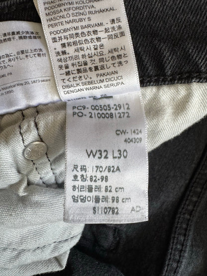 LEVI'S「505」ブラックデニムパンツ