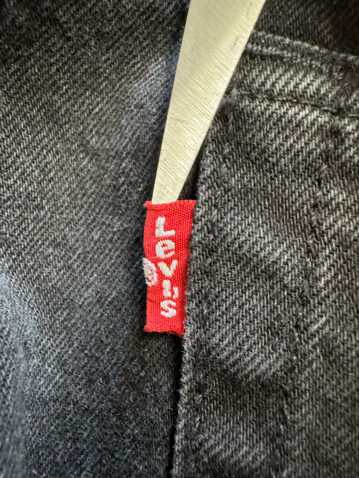 LEVI'S「505」ブラックデニムパンツ