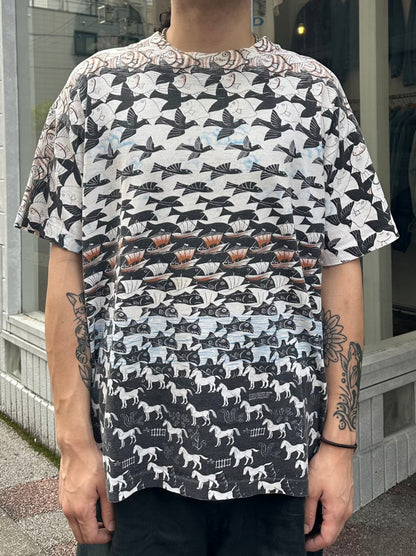 90's M.C.ESCHER「ALL OVER PLINT」USA製 アートＴシャツ