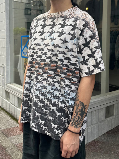 90's M.C.ESCHER「ALL OVER PLINT」USA製 アートＴシャツ