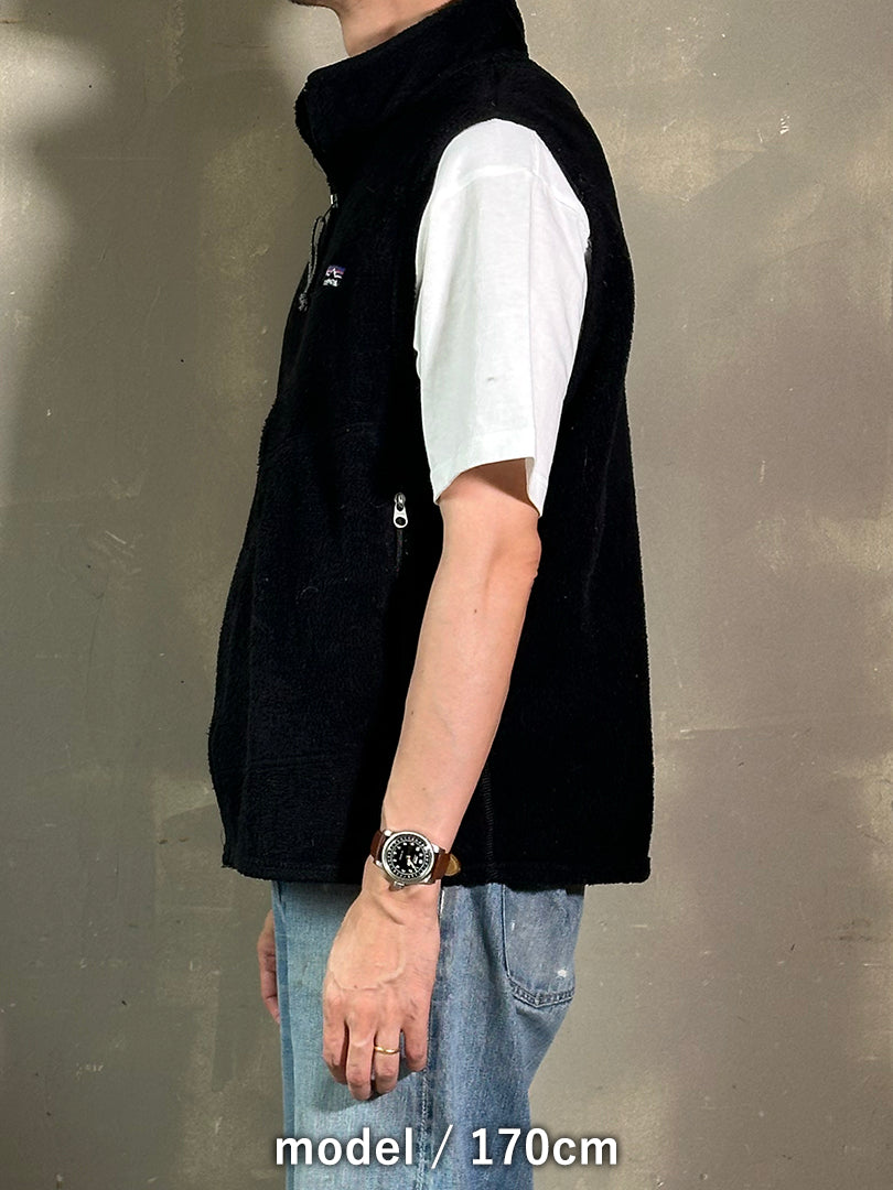 00's PATAGONIA「R2 VEST」USA製　フリースベスト