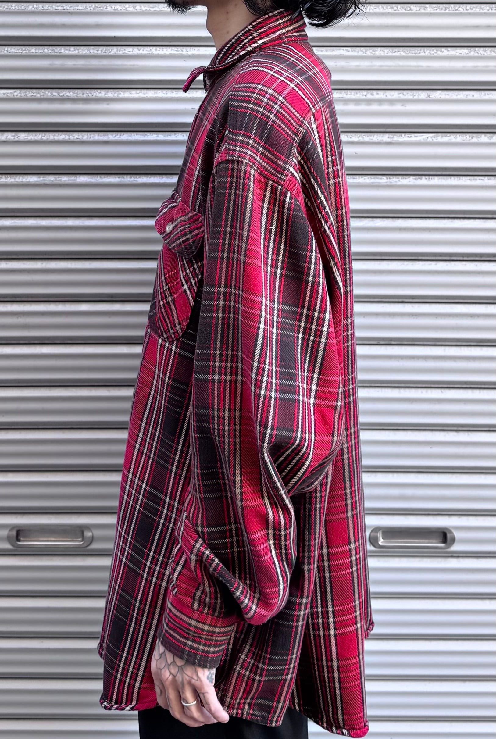 90’s「CARHARTT」ネルシャツ