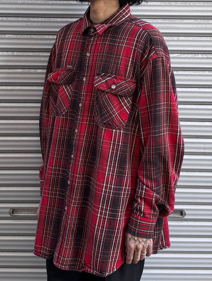 90’s「CARHARTT」ネルシャツ