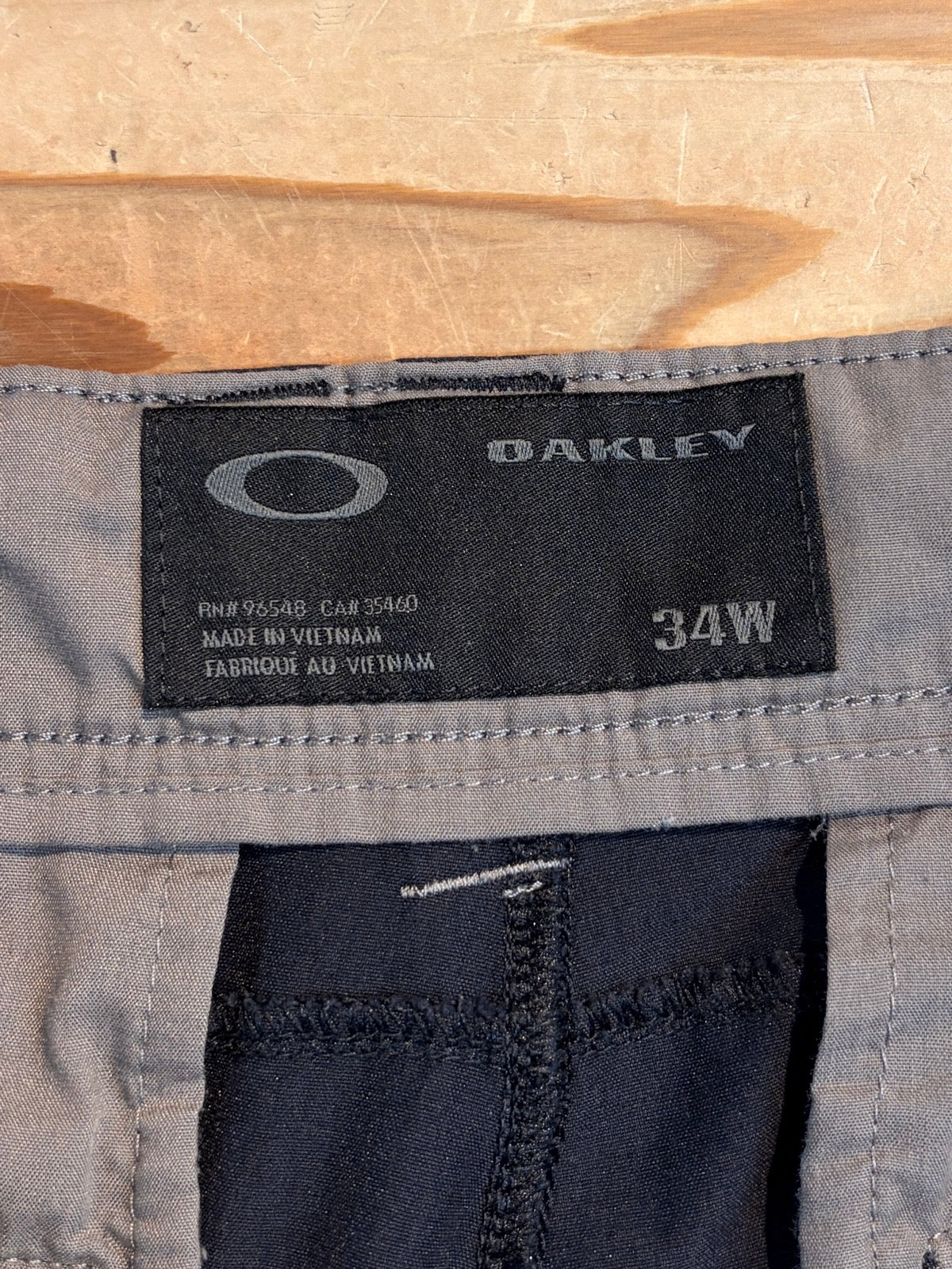 OAKLEY ナイロンショーツ