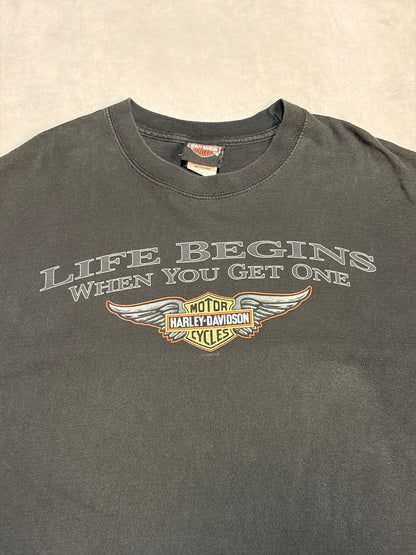 00's HARLEY-DAVIDSON「LIFE BEGINS WHEN YOU GET ONE」ハーレーTシャツ