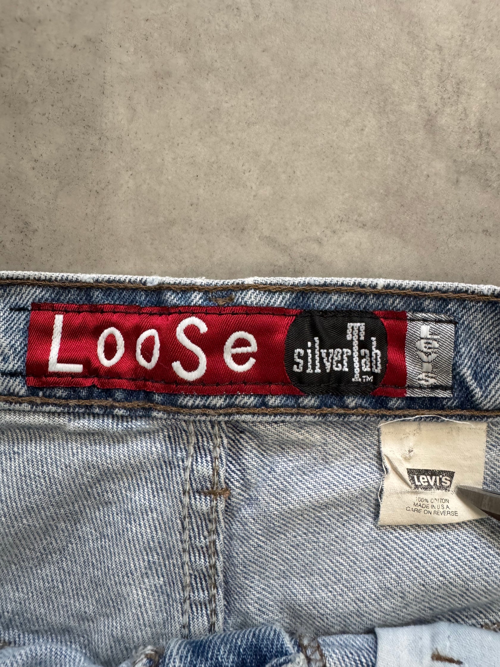 90's LEVI'S SILVER TAB「LooSe」USA製 デニムショーツ