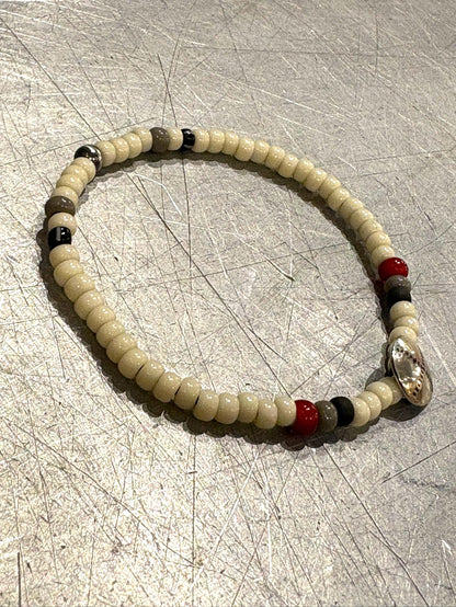SILVER925 CONCHO & BEADS BRACELET- WHITE /  ROSETTAPRAYER②