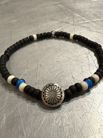 SILVER925 CONCHO & BEADS BRACELET- MAT BLACK / ROSETTAPRAYER②