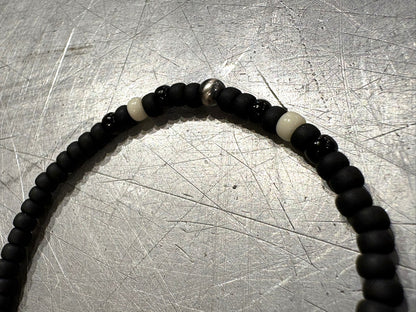 SILVER925 CONCHO & BEADS BRACELET- MAT BLACK / ROSETTAPRAYER➀