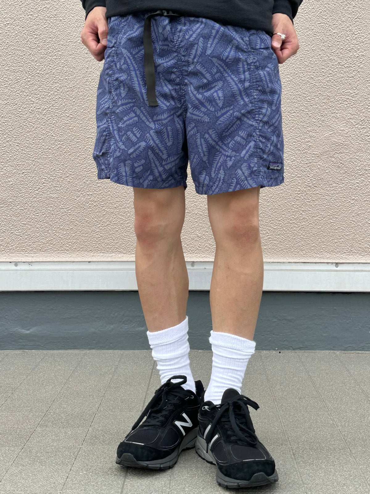 00