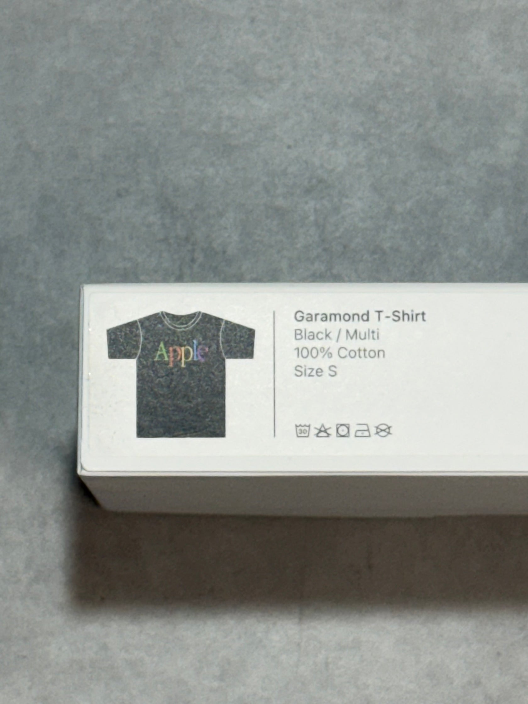 Apple「アメリカアップルパーク限定」公式Tシャツ