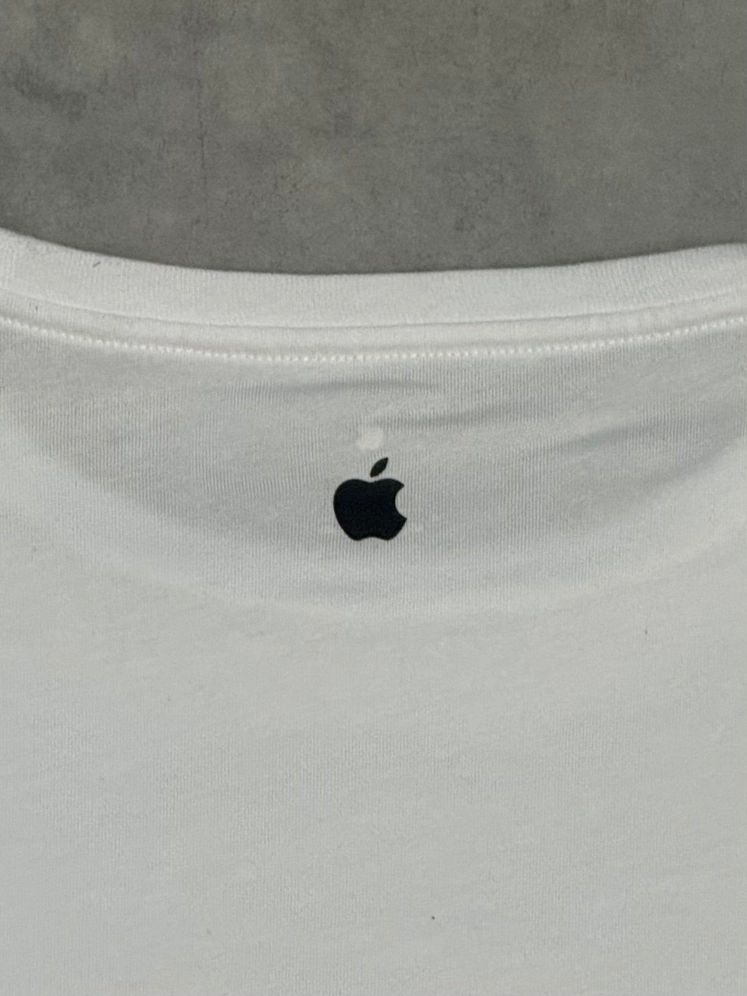 Apple「アメリカアップルパーク限定」公式Tシャツ