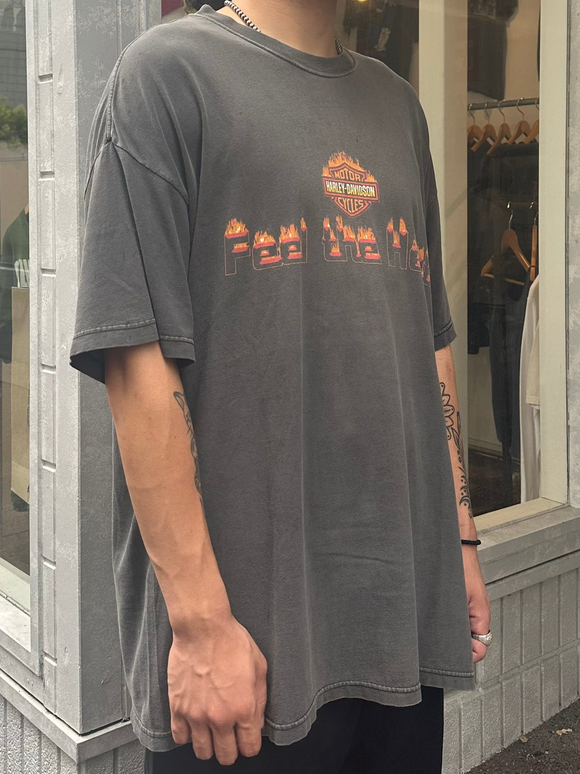 00's HARLEY DAVIDSON「FEEL THE HEAT」ハーレーTシャツ