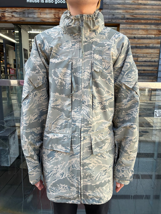 00's「U.S. AIR FORCE」 APECS パーカー