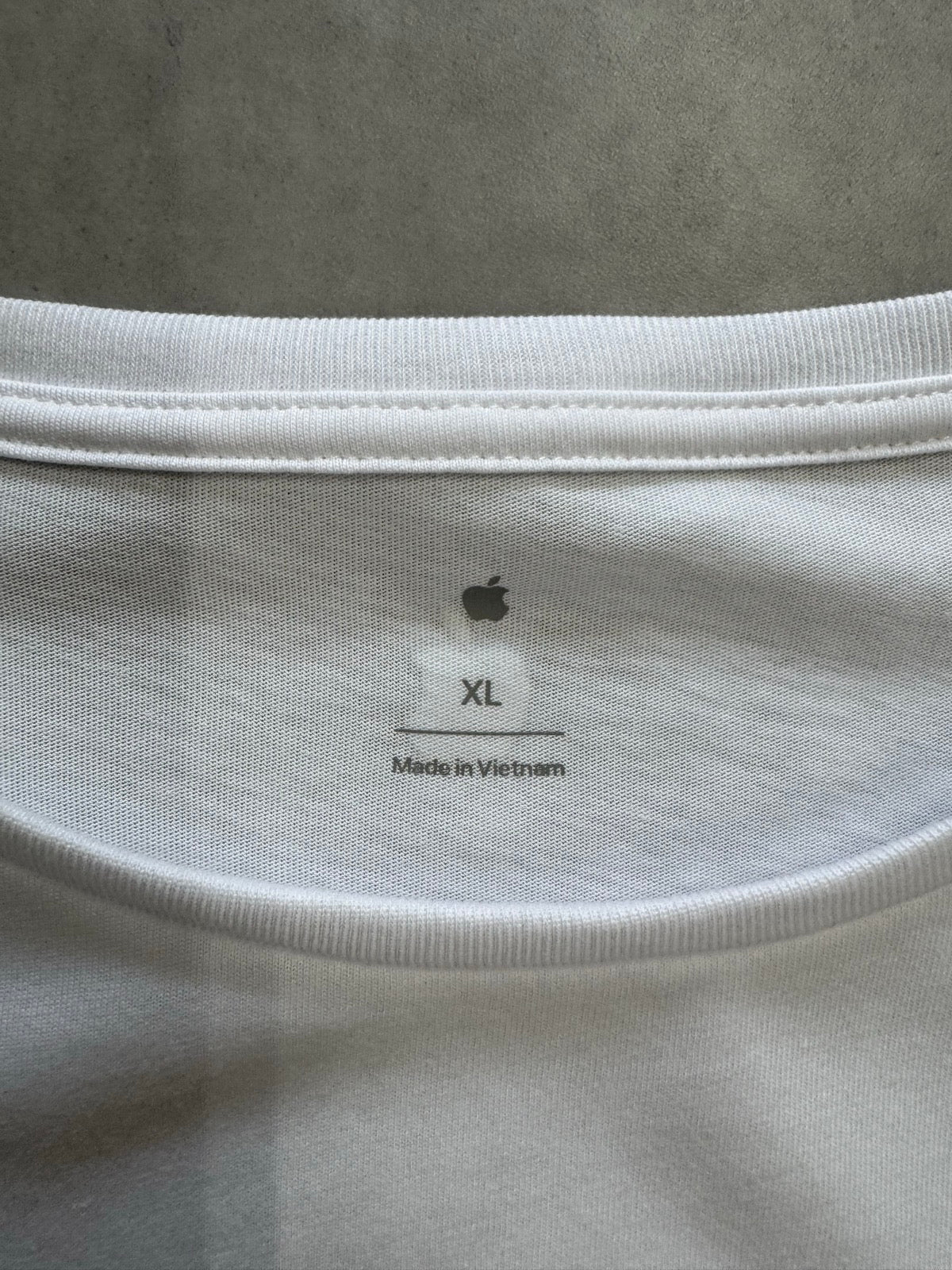 Apple「アメリカアップルパーク限定」公式Tシャツ