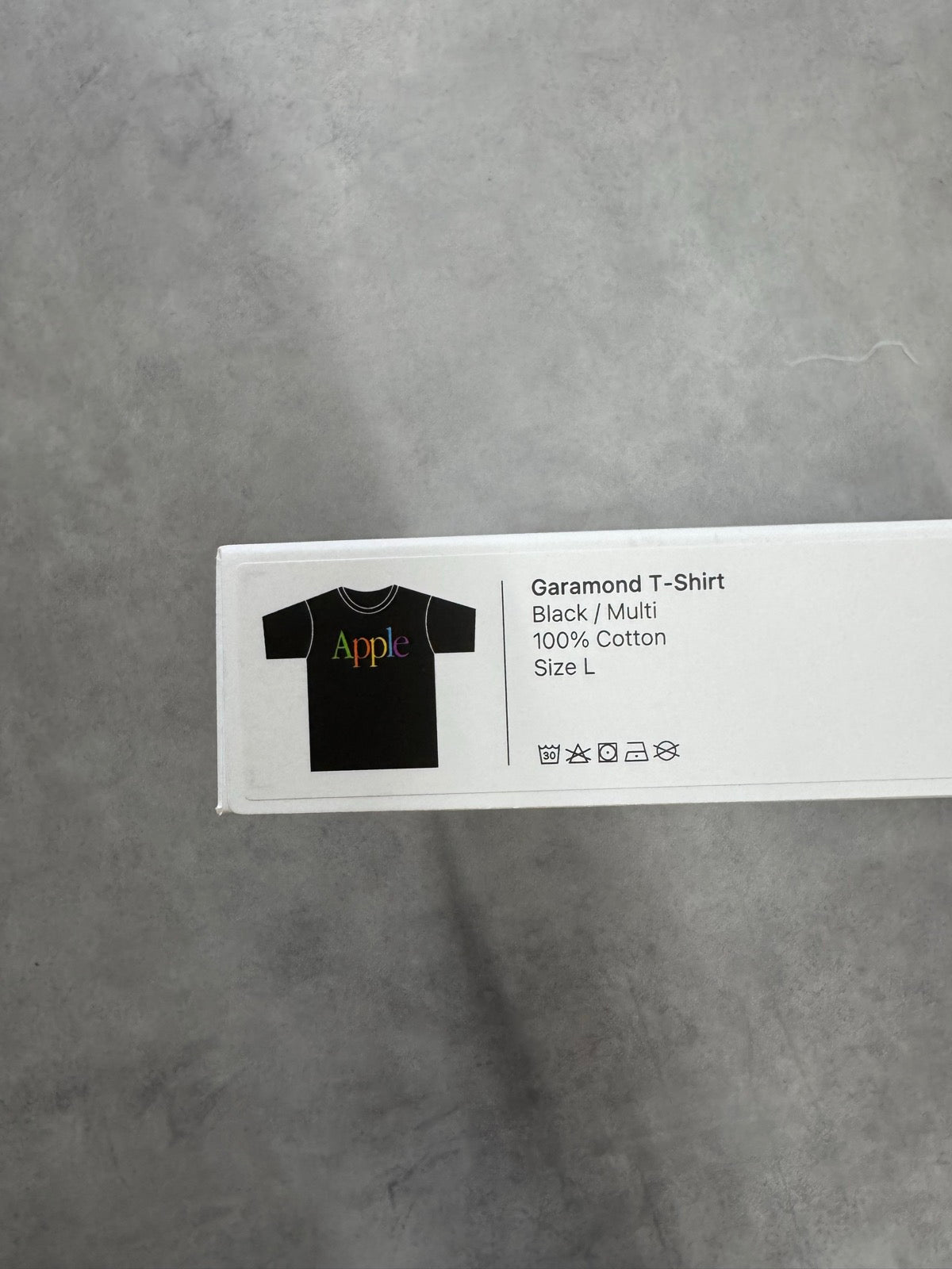 Apple「アメリカアップルパーク限定」公式Tシャツ