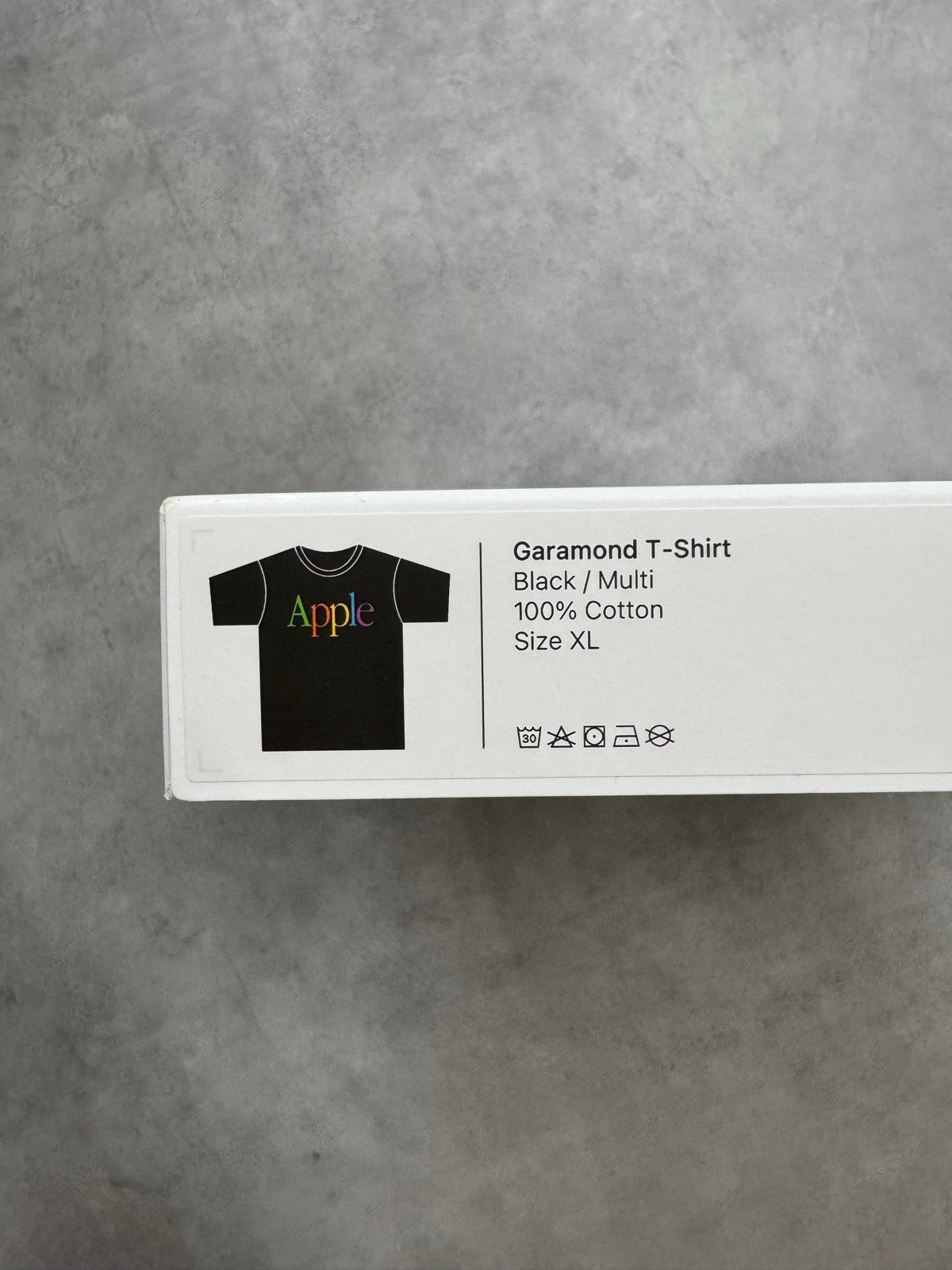 Apple「アメリカアップルパーク限定」公式Tシャツ
