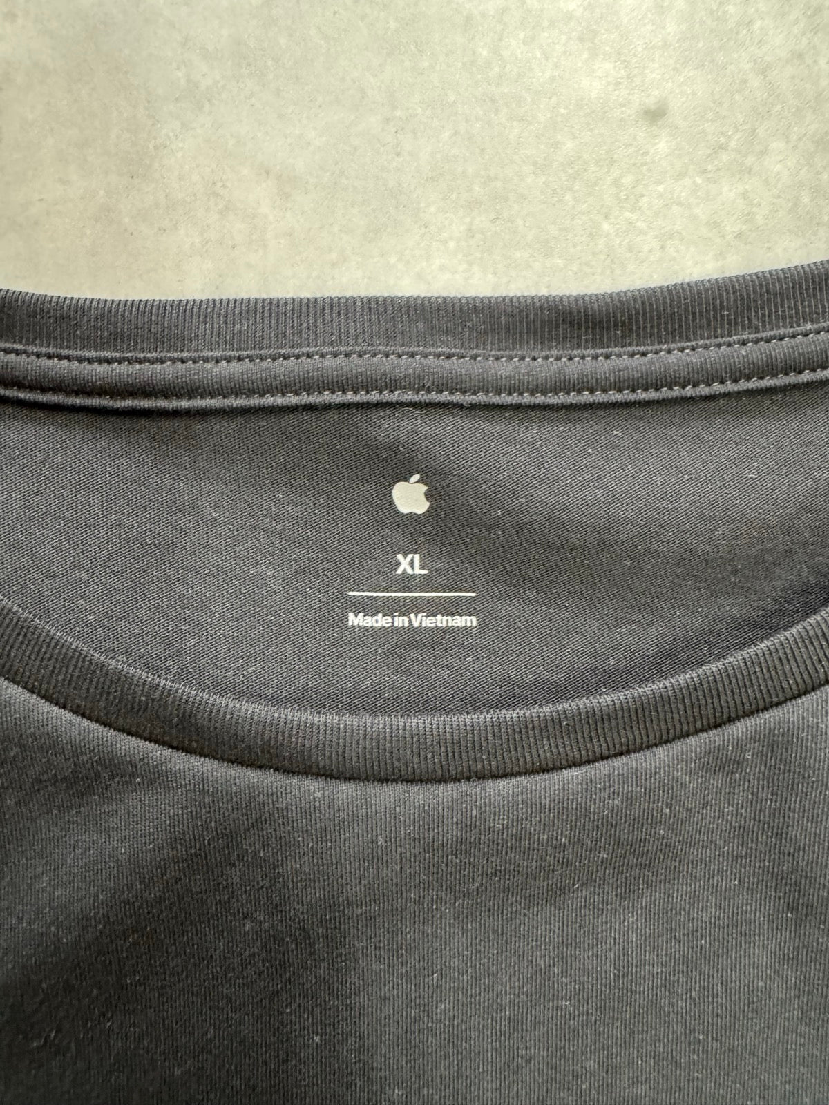 Apple「アメリカアップルパーク限定」公式Tシャツ
