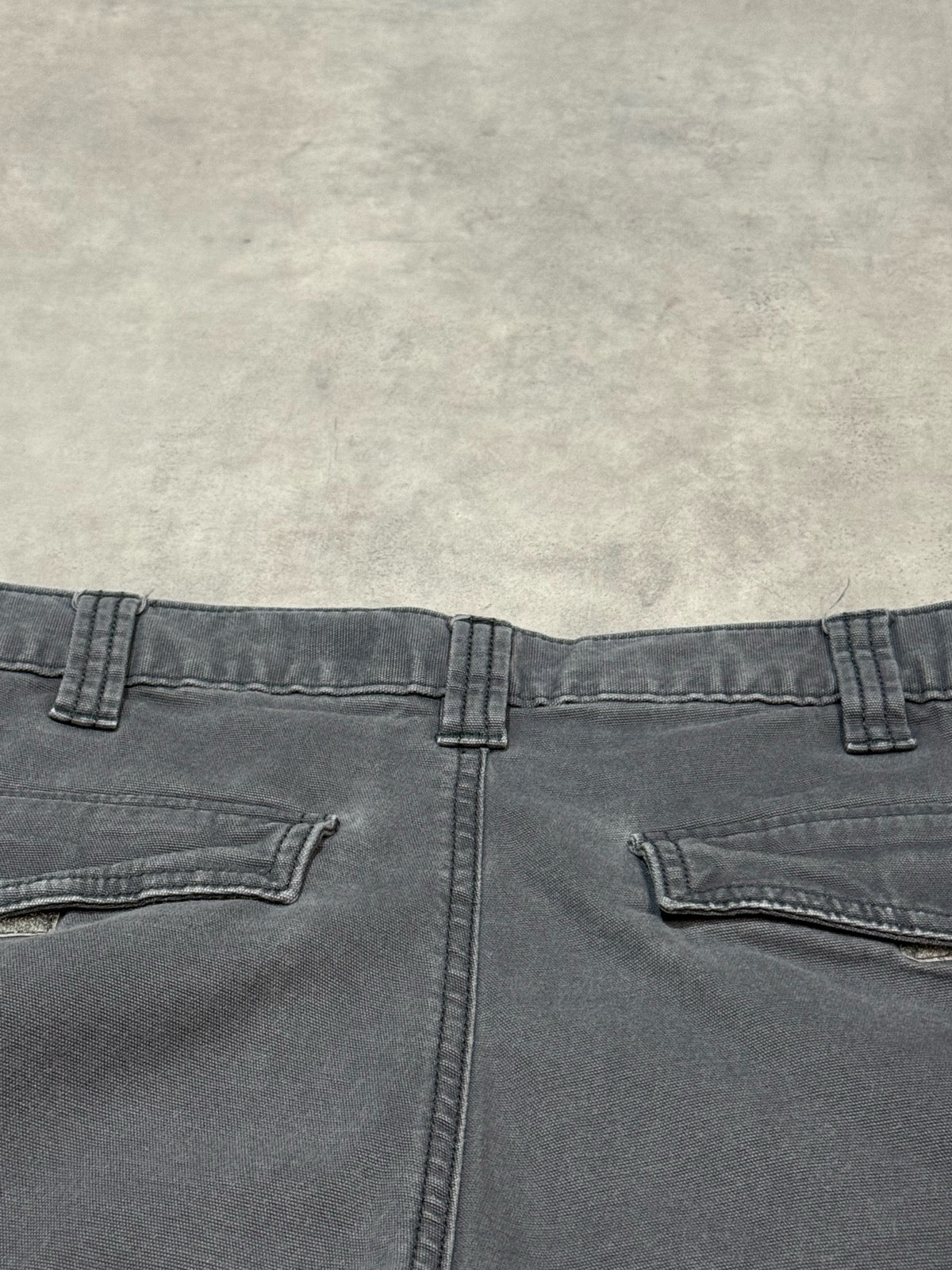 CARHARTT「relaxed fit」ペインターショーツ