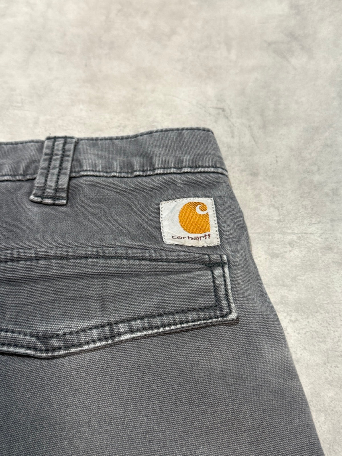 CARHARTT「relaxed fit」ペインターショーツ