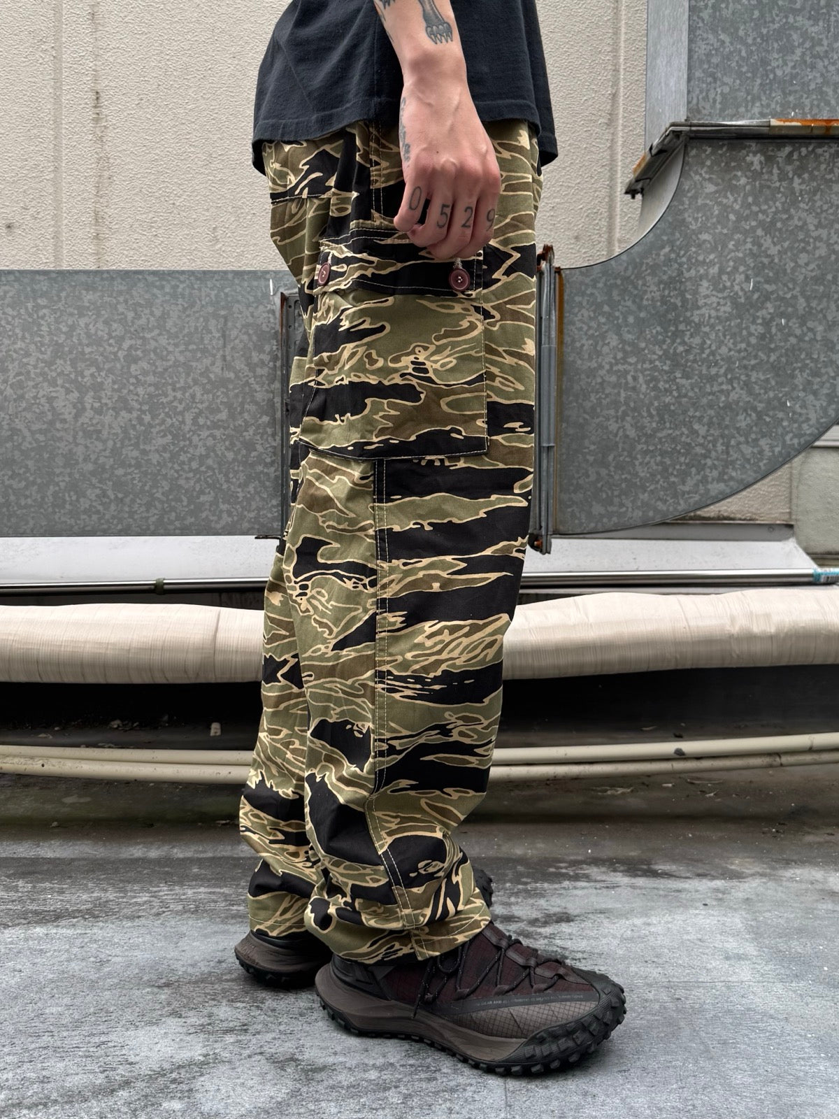 00's GOLD TIGER STRIPE TROUSER「Reissue」カーゴパンツ