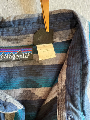 90's PATAGONIA「Native Stripe」ボタンダウンフランネルシャツ