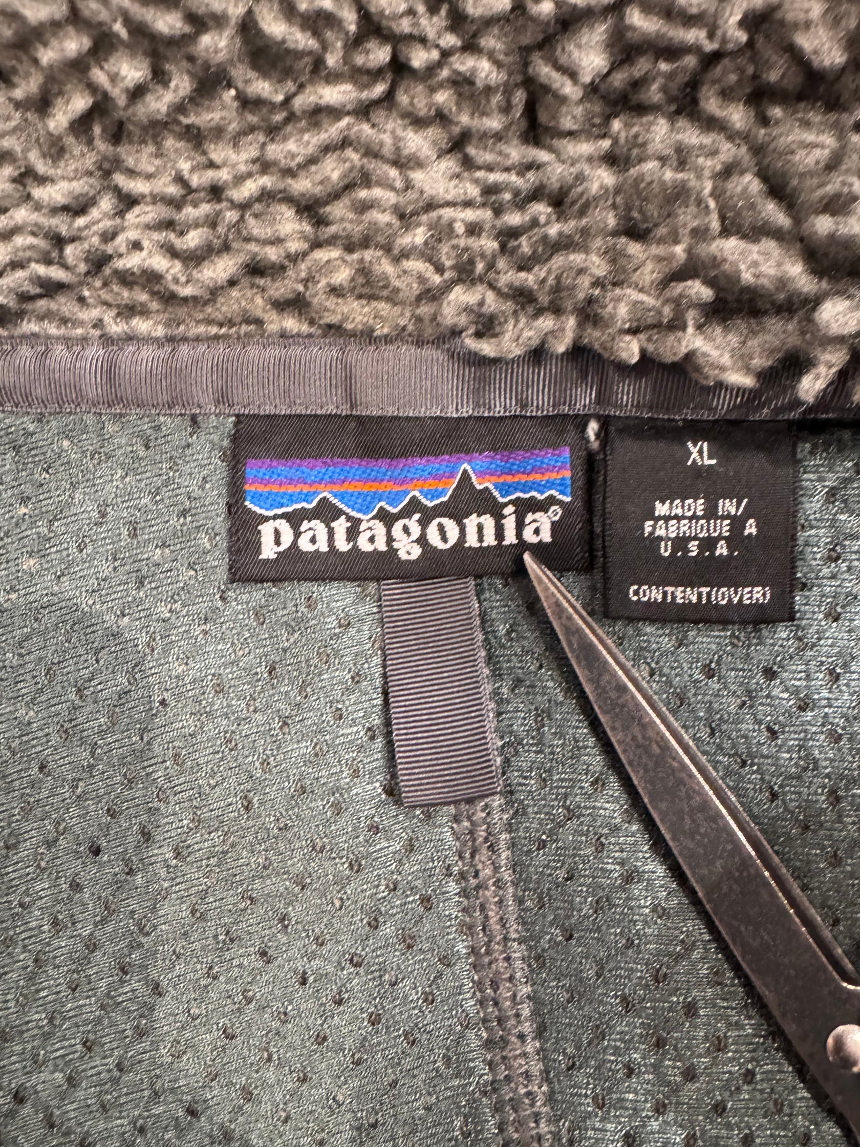00’s PATAGONIA 「クラシック」レトロカーディガン