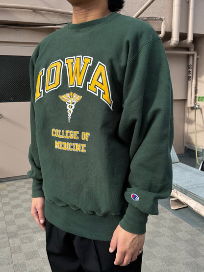 90's Champion「IOWA」REVERSE WEAVE　スウェット