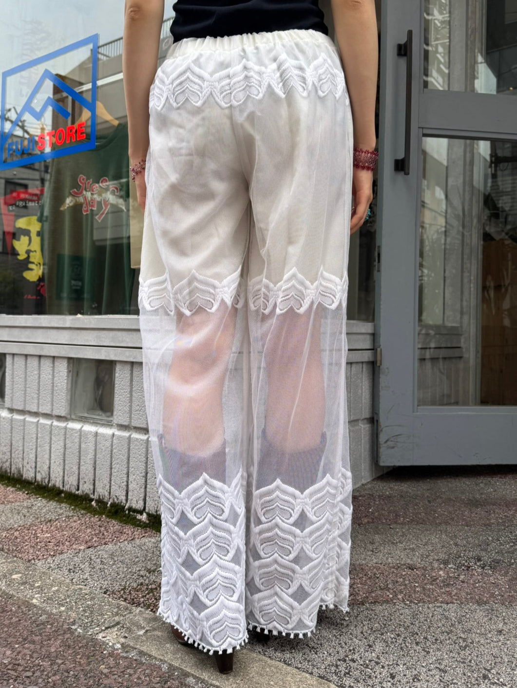 REMAKE LACE PANTS