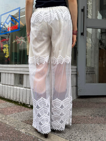 REMAKE LACE PANTS