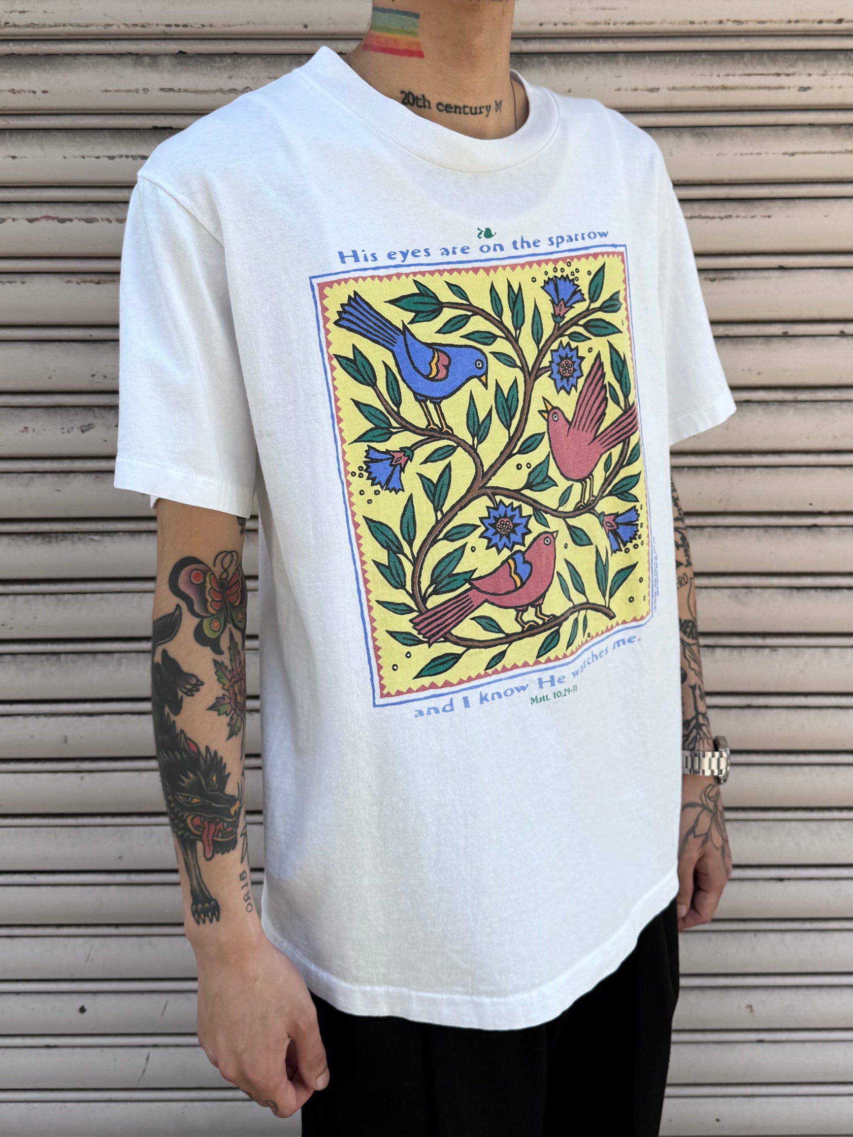 90's「His eyes are on the sparrow」USA製 アートTシャツ