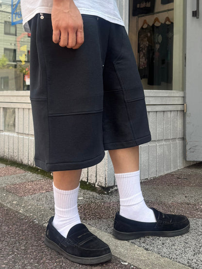 REMAKE  SWEATS DOUBLE KNEE SHORTS