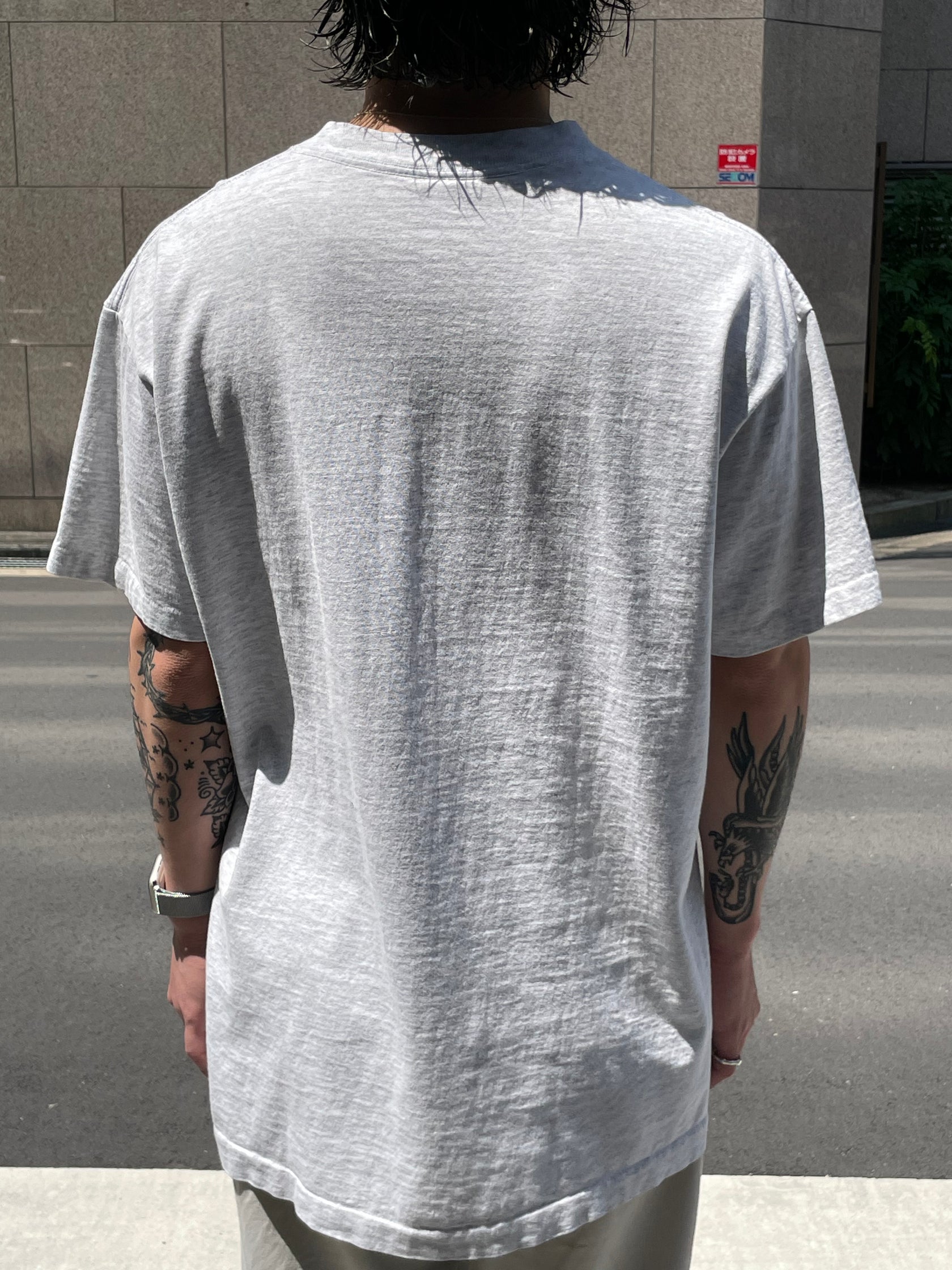 90's M.C. ESCHER 「反射球の手 」アートTシャツ