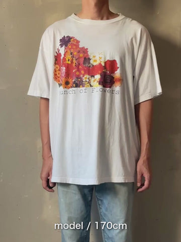 90's ひと束の花 グラフィックTシャツ